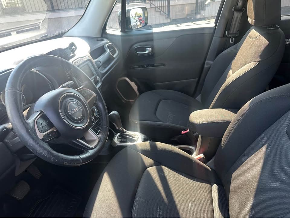 2016 Jeep Renegade Altitude thumbnail 3